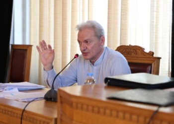 Εβδομαδιαία ανασκόπηση Καλοκαιρινού στο Facebook: Τι λέει για σκουπίδια και Πολιτιστικό