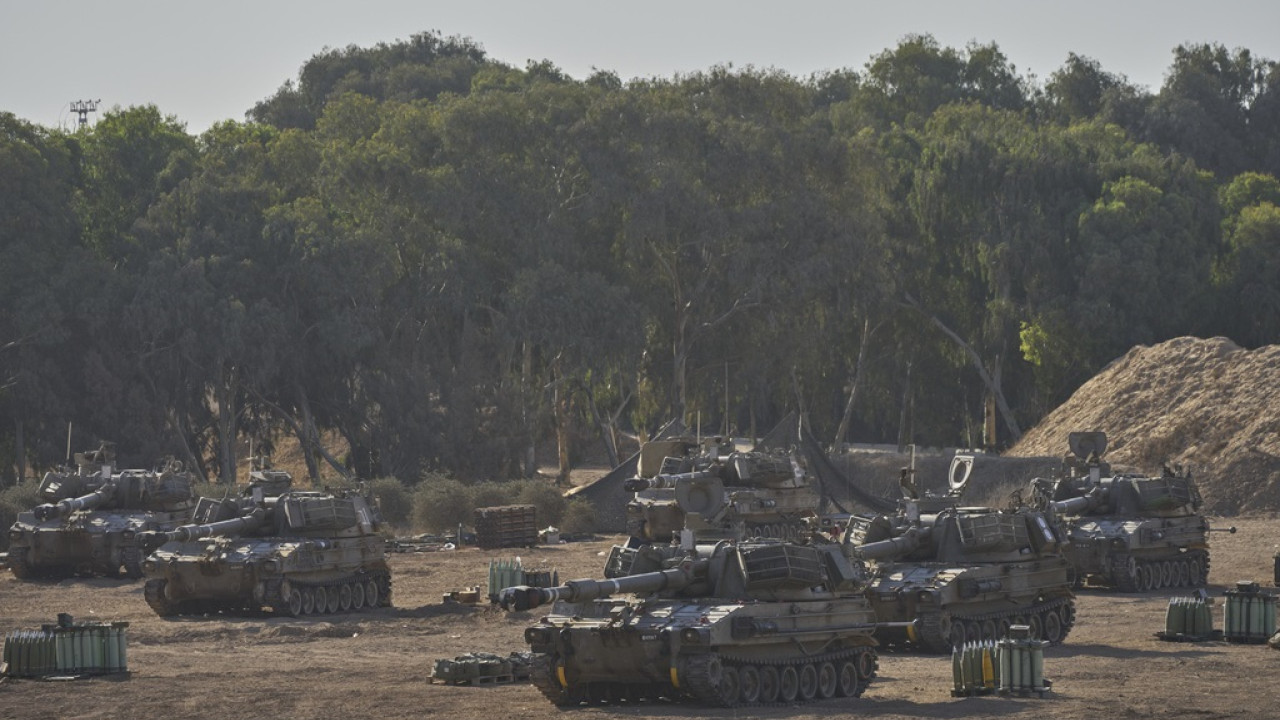 Γάζα: 31 νεκροί, ενώ τα άρματα μάχης επελαύνουν