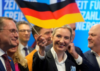 Γερμανία: Η ακροδεξιά AfD για πρώτη φορά ισχυρότερη δύναμη
