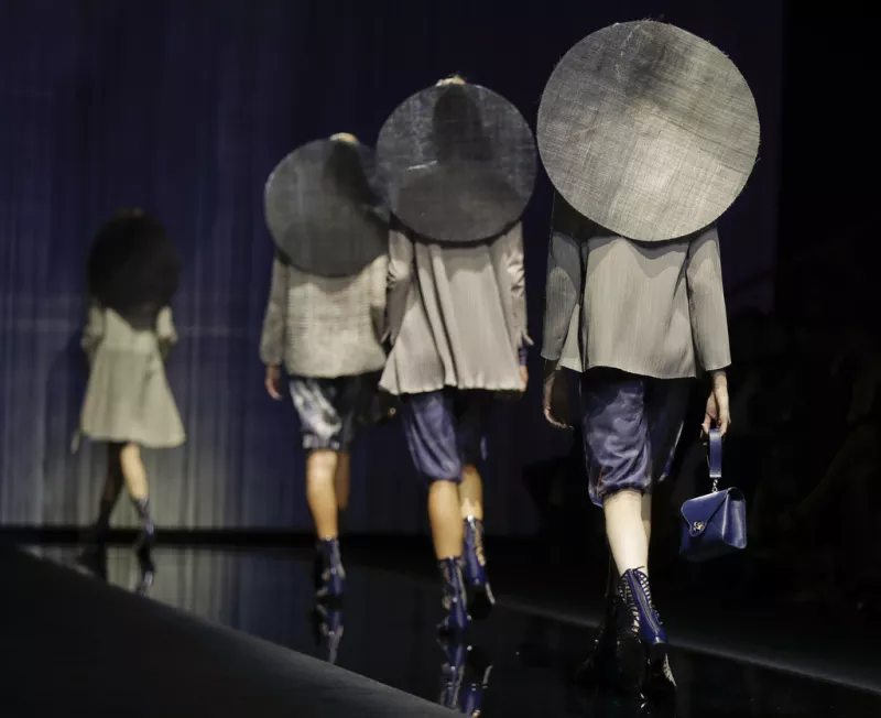 Models Armani