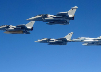 Η Γαλλία στέλνει τρία Rafale για την προστασία του εναέριου χώρου της Πολωνίας
