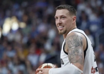 Η Γερμανία λύγισε το μύθο Ντόντσιτς και πέρασε στα ημιτελικά!