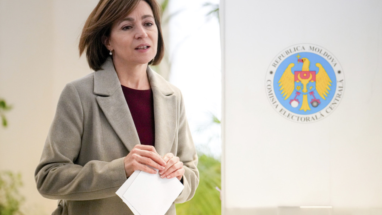 Η πρόεδρος της Μολδαβίας καταγγέλλει ρωσική παρέμβαση με «εκατοντάδες εκατομμύρια» ευρώ