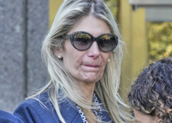 Η σύζυγος του Μπομπ Μενέντεζ καταδικάστηκε σε 4,5 χρόνια φυλάκιση