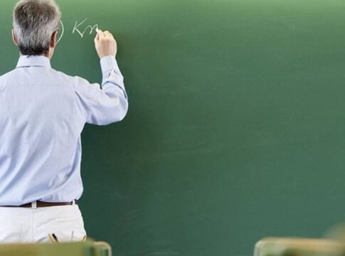Ηράκλειο: Στους δρόμους οι εκπαιδευτικοί μία εβδομάδα μετά το άνοιγμα των σχολείων