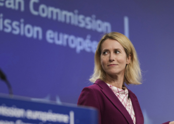 Κάλας: Απαράδεκτη η παραβίαση του ρουμανικού εναέριου χώρου