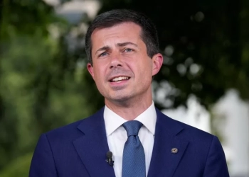 Κάμαλα Χάρις: Πώς και γιατί επέλεξε τον Τιμ Γουόλς ως υποψήφιο Αντιπρόεδρο