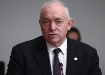 Λέκκας: Δεν προκαλεί καμία ανησυχία ο σεισμός στην Αμοργό