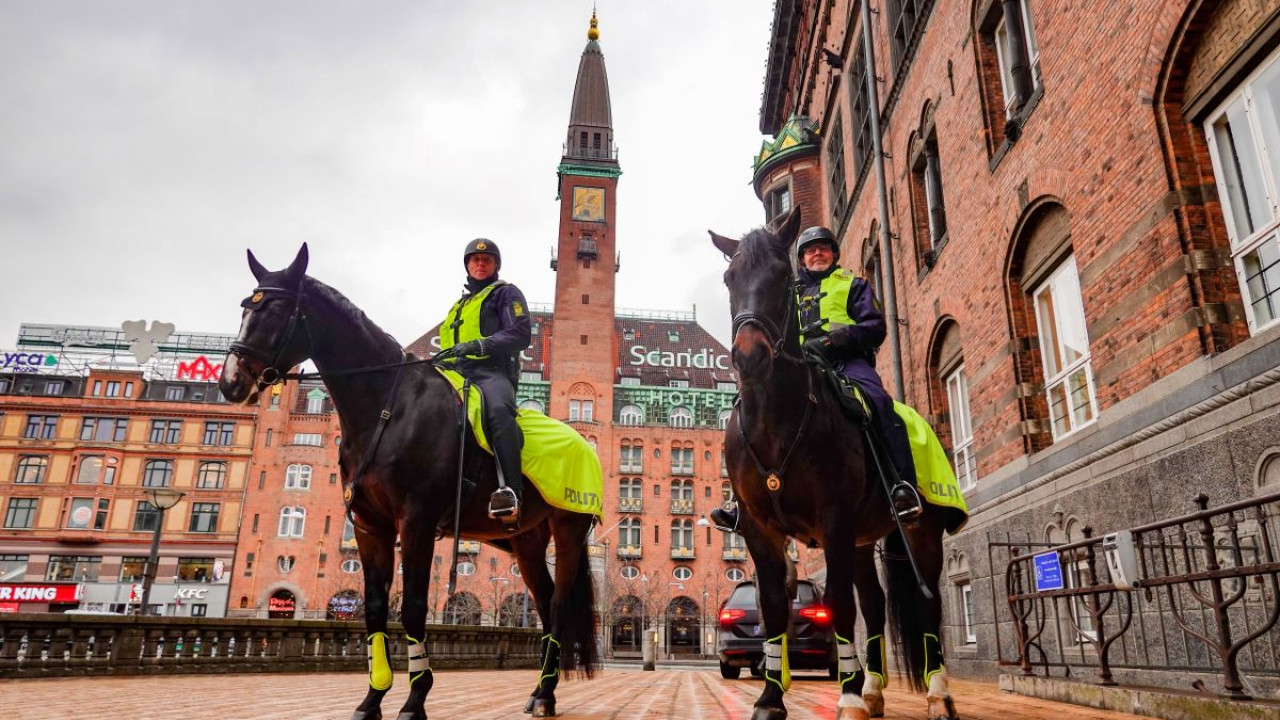 «Μαζική εισβολή αστυνομικών» στην Κοπεγχάγη για τη Σύνοδο των ηγετών της ΕΕ μετά τις εισβολές drones
