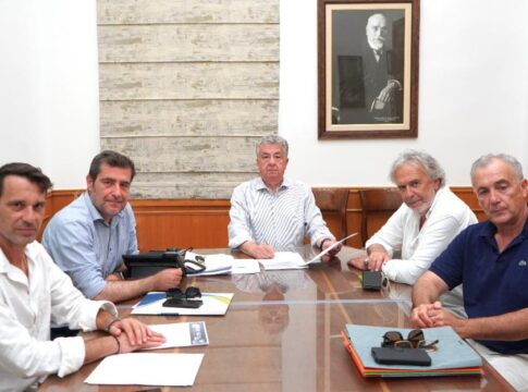 Με χρηματοδότηση της Περιφέρειας Κρήτης η συντήρηση-ανακατασκευή των γηπέδων τένις του Ομίλου Αντισφαίρισης Σητείας