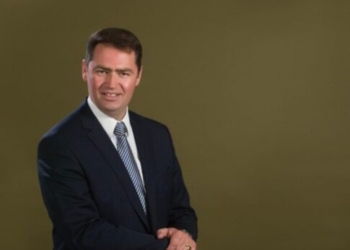 Ο Γ. Σέγκος για την υπογραφή της μελέτης του νέου προσήνεμου μόλου στο λιμάνι Χερσονήσου