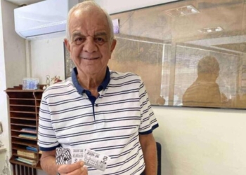 Ο ιστορικός παράγοντας του ΟΦΗ Γιάννης Αδάμης κοντά στην προσπάθεια της ομάδας βόλεϊ