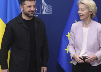 Ο Ζελένσκι συζήτησε με την Φον ντερ Λάιεν για τη συνεργασία με τις ΗΠΑ στο ζήτημα της επιβολής κυρώσεων στην Ρωσία