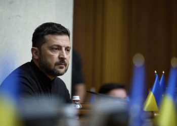 Ο Ζελένσκι συζήτησε με τις ΗΠΑ την επιβολή νέων κυρώσεων κατά της Ρωσίας και την κοινή παραγωγή όπλων