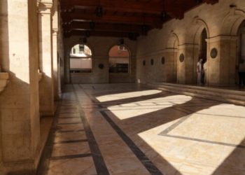 Οι σχέσεις Λότζια – Αποκεντρωμένης, τα “μπλόκα” και οι ευθύνες