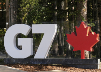 Οι ΥΠΟΙΚ της G7 συζήτησαν για ενδεχόμενη επιβολή κυρώσεων και δασμών σε βάρος κρατών που υποστηρίζουν τον πόλεμο της Ρωσίας