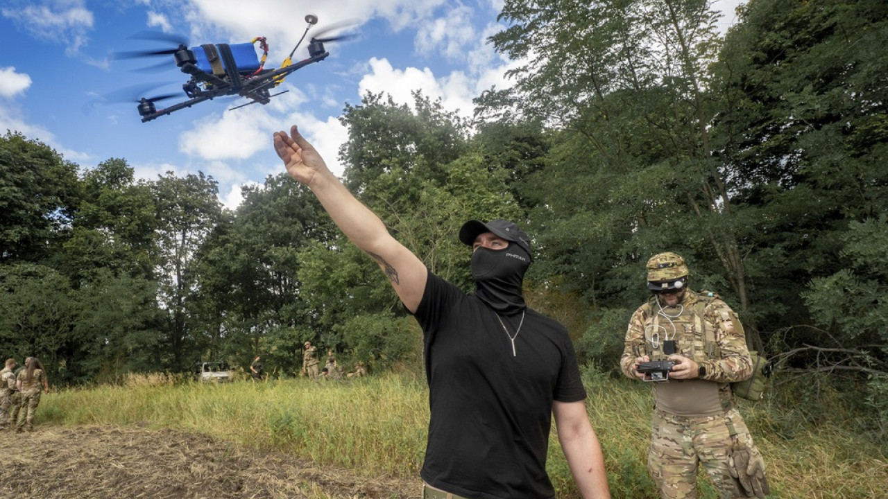 Ουκρανικά drones χτύπησαν ρωσικούς σταθμούς άντλησης πετρελαίου