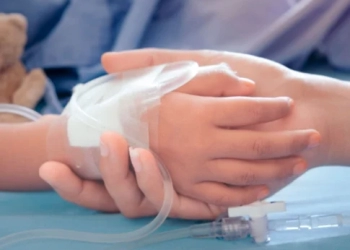 ΠΑΓΝΗ: Εκτός κινδύνου ο 5χρονος που παρασύρθηκε από μηχανή, νοσηλεύεται στην Παιδοχειρουργική