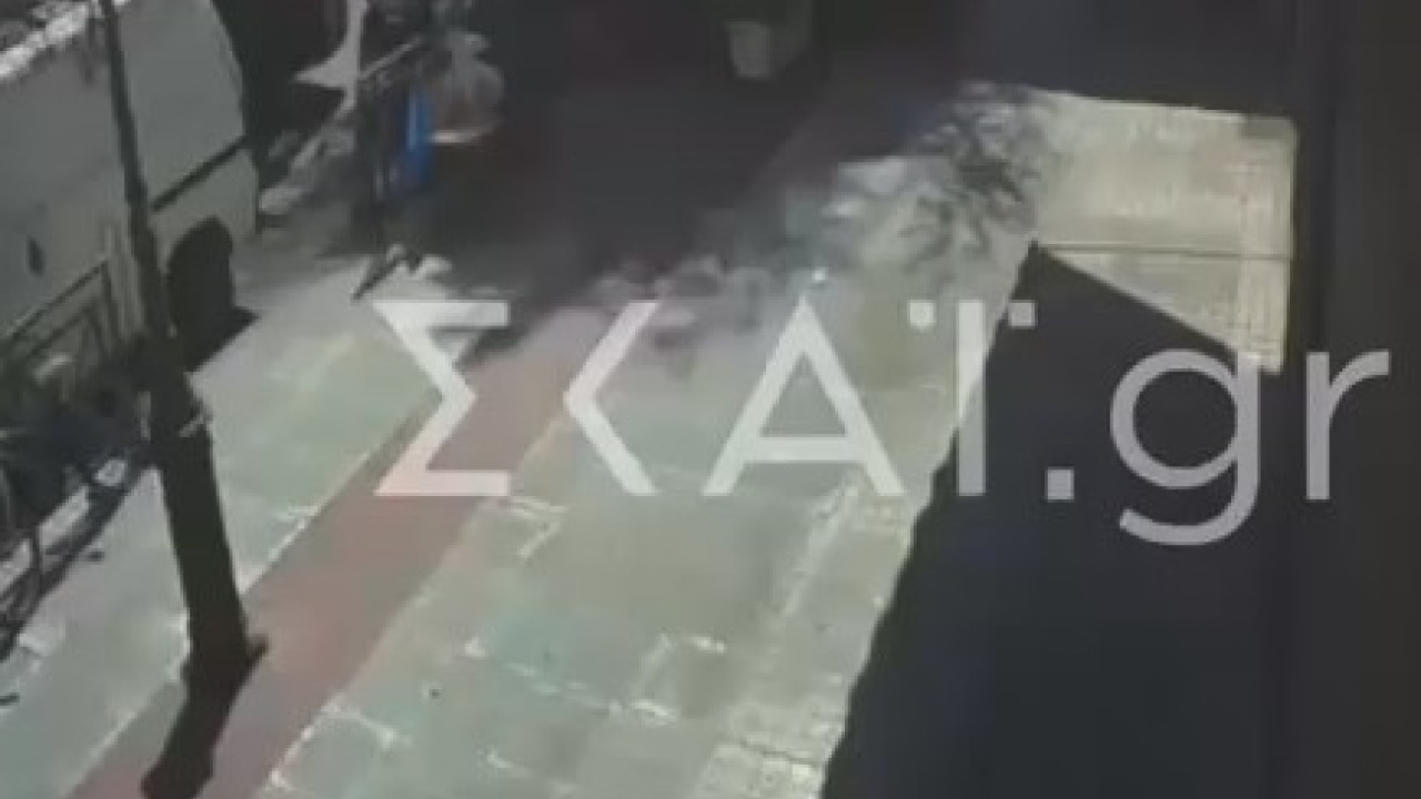 Πειραιάς: Βίντεο ντοκουμέντο από τον ξυλοδαρμό του οδηγού τρόλεϊ