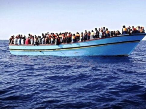 Περισσότεροι από 800 μετανάστες σχεδόν σε ένα 24ωρο στη Γαύδο!