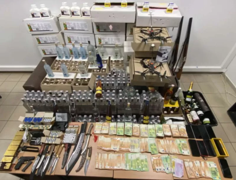 Κύκλωμα λαθρεμπορίας ποτών - Φορτηγό