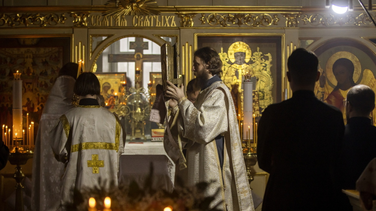 Reuters: Η Ρωσία στρατολόγησε ορθόδοξους ιερείς για να επηρεάσει τις εκλογές στη Μολδαβία