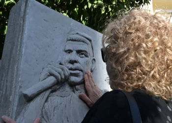 Σε εξέλιξη η πορεία για τα 12 χρόνια από τη δολοφονία του Παύλου Φύσσα