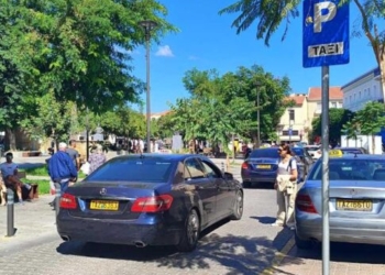 Σοκάρουν οι λεπτομέρειες για την κούρσα τρόμου στα Χανιά – Το χρονικό της επίθεσης στην οδηγό ταξί