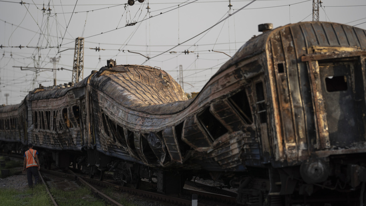 Στο στόχαστρο των ρωσικών δυνάμεων οι ουκρανικοί σιδηρόδρομοι