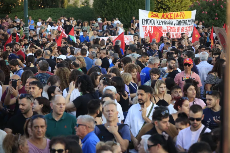 Συγκέντρωση διαμαρτυρίας για τα Τέμπη στο Σύνταγμα