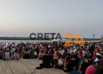 Συγκέντρωση για τα Τέμπη: Τα Χανιά “φωνάζουν” για δικαιοσύνη – Φωτογραφίες