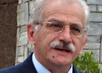 Συλλυπητήρια μηνύματα από Μενδώνη και Σακελλαροπούλου για τον θάνατο του Νίκου Παπαδάκη