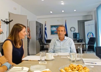 Συναντήθηκε με την Πρόξενο της Βρετανικής Πρεσβείας ο Δήμαρχος Χερσονήσου