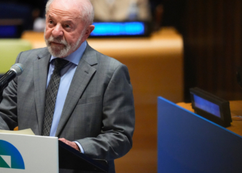 «Θα επιλυθεί η κρίση στις σχέσεις Βραζιλίας-ΗΠΑ», λέει ο Λούλα ενόψει της συνάντησής του με τον Τραμπ