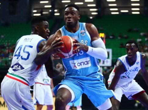 Θανάσης Αντετοκούνμπο: «Με είδαν με την Εθνική Ελλάδας οι άνθρωποι των Μιλγουόκι Μπακς και ήταν ενθουσιασμένοι»