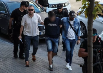 Θεσσαλονίκη: Προθεσμία να απολογηθεί την Τετάρτη πήρε ο αδελφοκτόνος