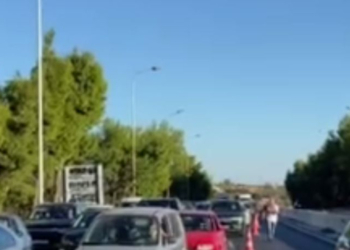 Θεσσαλονίκη: Στον δρόμο οι αγρότες - Aπέκλεισαν την Εθνική Οδό προς Χαλκιδική