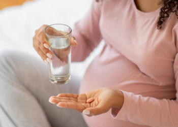 Τι λέει ο Ευρωπαϊκός Οργανισμός Φαρμάκων για τη χρήση παρακεταμόλης κατά την εγκυμοσύνη και τον αυτισμό