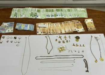 Τηλεφωνικές απάτες: «Μίνι» χρυσοχοείο και χιλιάδες ευρώ στις αποσκευές του… εισπράκτορα – Έτσι δρούσε το κύκλωμα στο Ηράκλειο