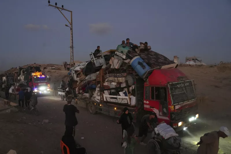 Το Ισραήλ βομβαρδίζει και σήμερα σφοδρά την πόλη της Γάζας