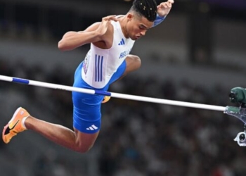 Τόκιο 2025: Με την πρώτη 5,75 μ. ο Καραλής