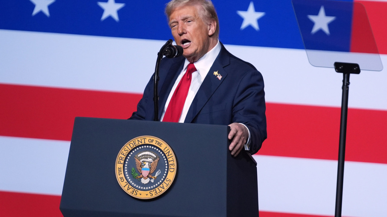 Τραμπ προς στρατηγούς: Δεχόμαστε εισβολή εκ των έσω