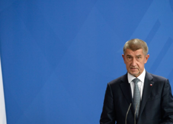 Τσεχία: Επίθεση με πατερίτσα δέχθηκε ο πρώην πρωθυπουργός, Αντρέι Μπάμπις