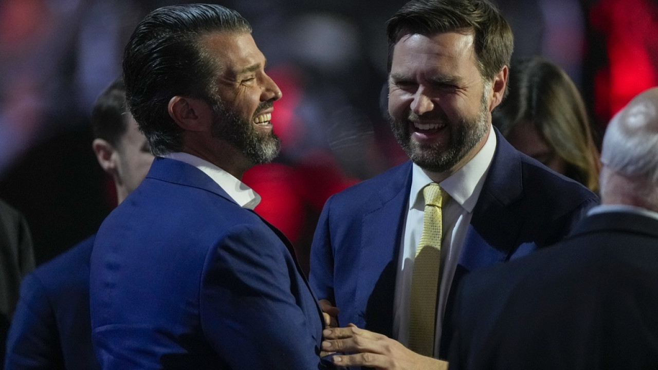 Βανς και ο Τραμπ Τζούνιορ σφίγγουν τους δεσμούς τους με την οργάνωση του Τσάρλι Κερκ