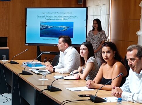 Υπογράφτηκε η σύμβαση για τη μελέτη του νέου προσήνεμου μόλου Λιμένα Χερσονήσου