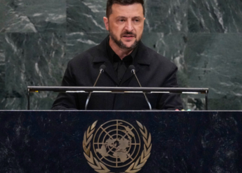 Ζελένσκι: Φθηνότερο να σταματήσουμε τώρα τον Πούτιν από μια διεθνή κούρσα εξοπλισμών