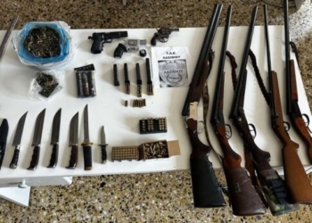 Άγιος Νικόλαος: Έκρυβε στο σπίτι του από κάνναβη μέχρι όπλα και ξίφος