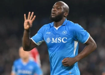 Απίστευτες καταγγελίες Λουκάκου: Μας εκβίασαν μέλη της οικογένειάς μας, δεν μπορούμε να αποχαιρετήσουμε τον πατέρα μας