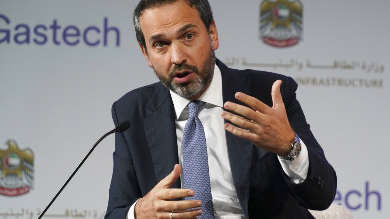 Μπαϊρακτάρ: Η Τουρκία θα συνεχίσει να αγοράζει φυσικό αέριο από τη Ρωσία