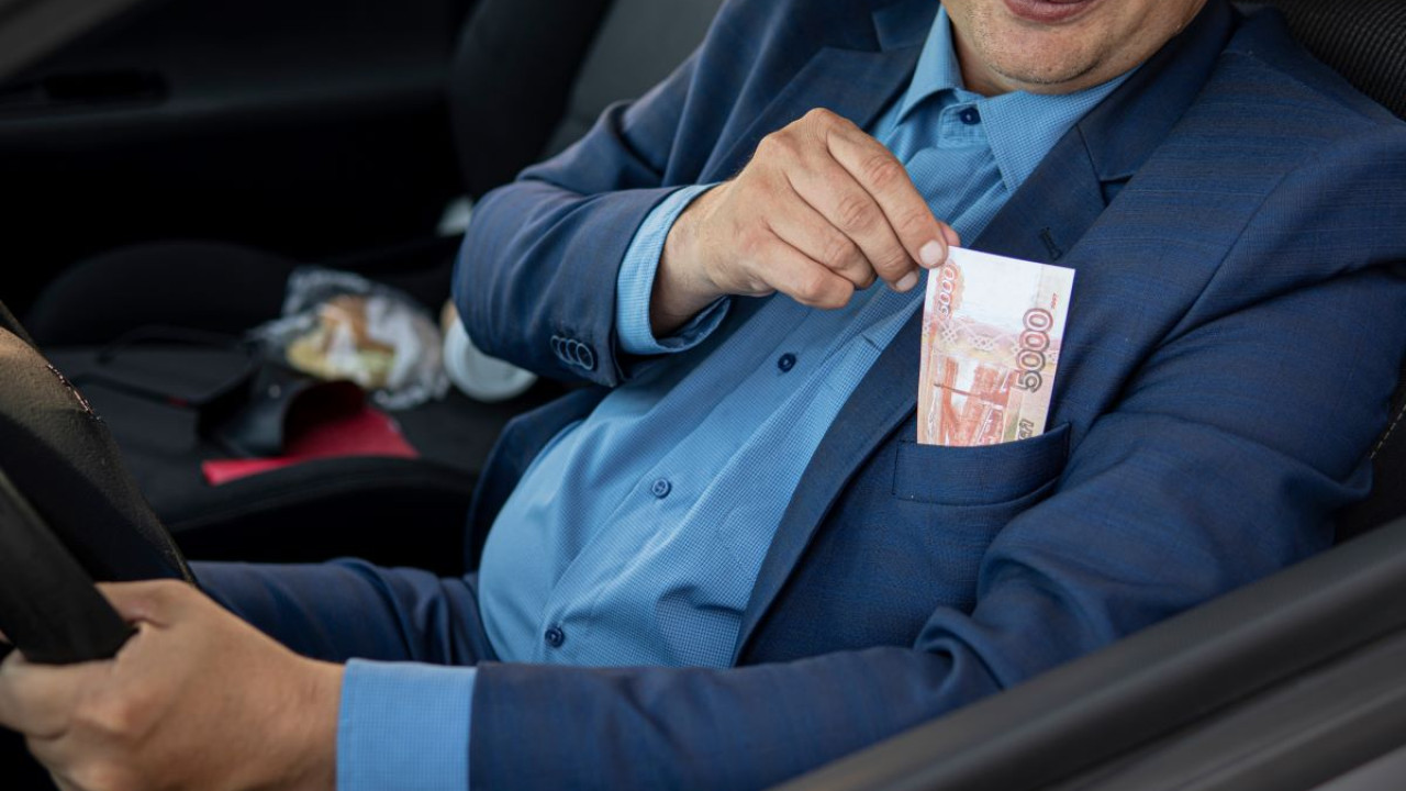 Bloomberg: Οι πλούσιοι Ρώσοι έγιναν πλουσιότεροι κατά $20 δισ. από την αρχή του έτους